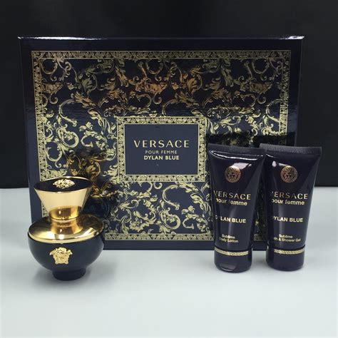 versace dylan blue femme gift set|Versace Dylan Blue box.